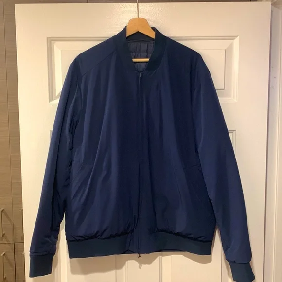 Lululemon sojourn bomber deals